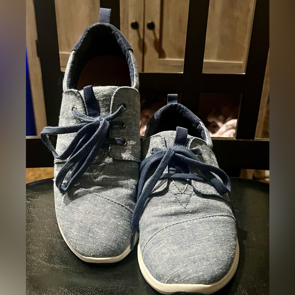 TOMS Del Rey Shoe - Picture 2 of 5